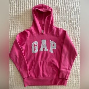 Girls Gap Kids pink hoodie with GAP logo in light gray and white, size large